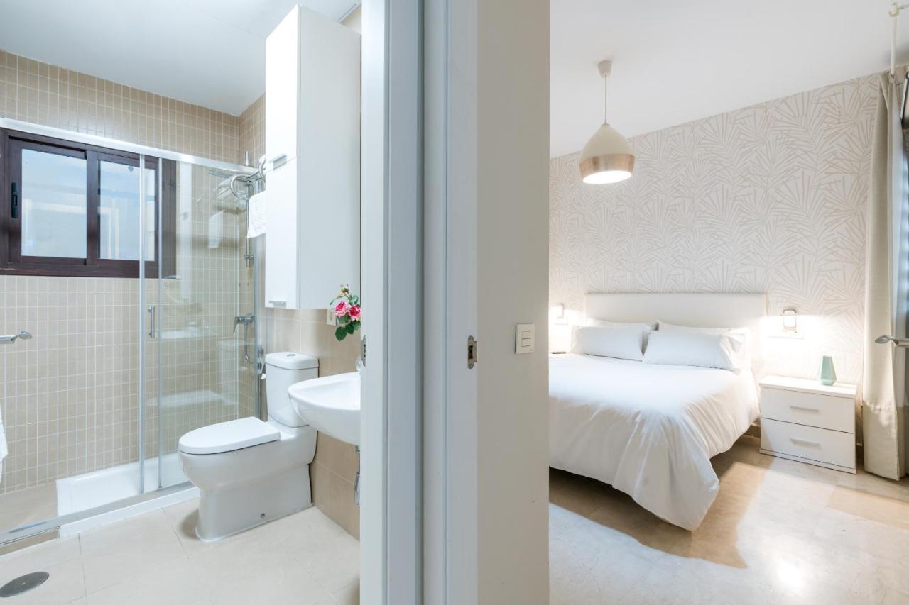 Lumbreras Host Apartment Севиля Екстериор снимка