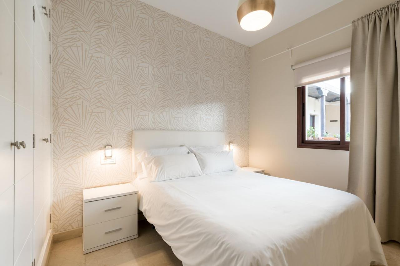 Lumbreras Host Apartment Севиля Екстериор снимка