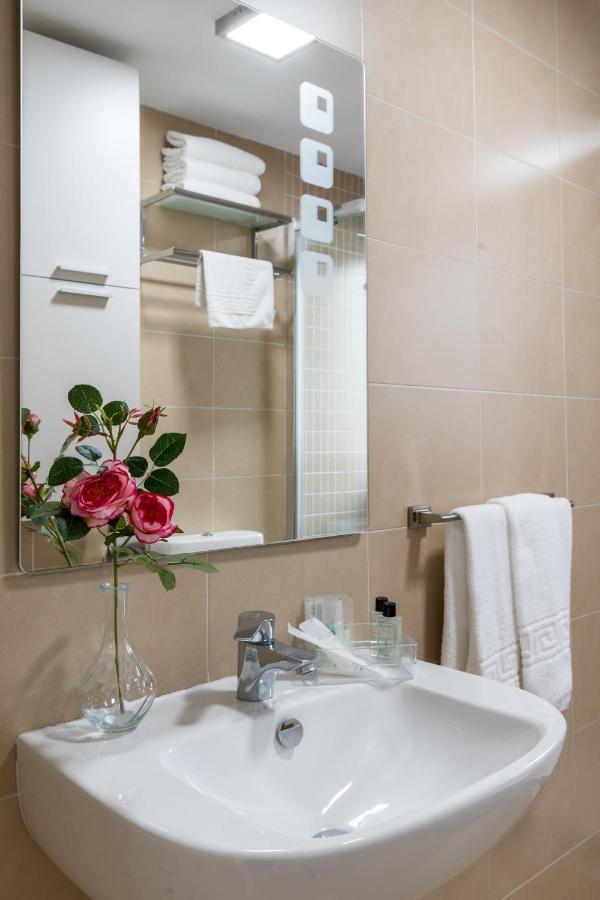 Lumbreras Host Apartment Севиля Екстериор снимка